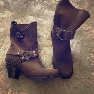 Brown Boots size 8